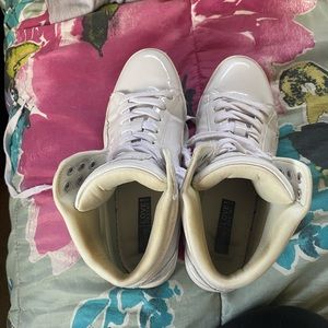 Pastry white glitter high-top dance sneakers